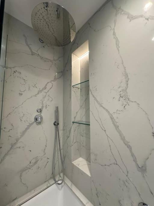 Flat 3 7a Lavender Hill Appartamento Londra