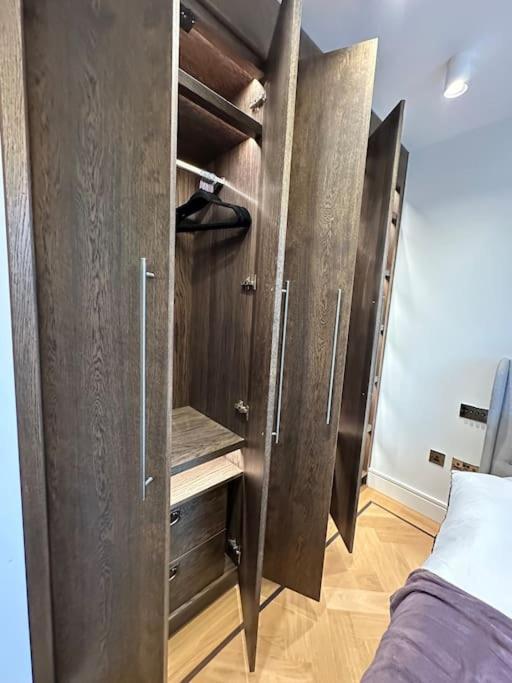 Appartamento Flat 3 7a Lavender Hill Londra